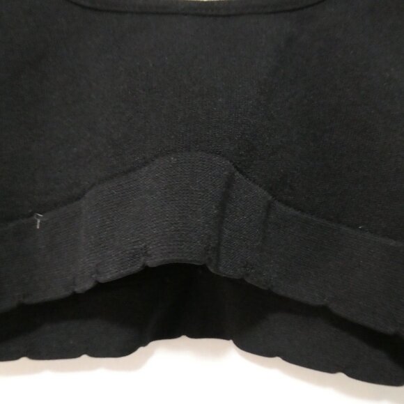 MARILYN MONROE | medium | Black Lace Trim Sports Bra - Picture 13 of 14